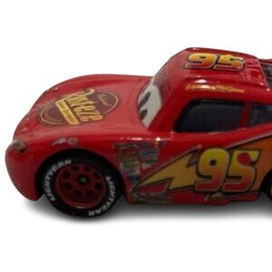 Mattel Disney Pixar Cars lightning McQueen